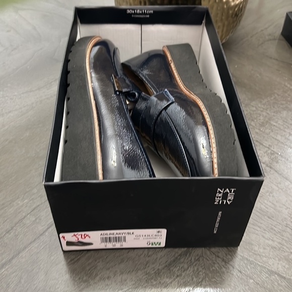 Naturalizer Adiline Platform Loafer (WIDE) - Picture 2 of 11